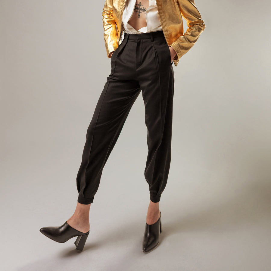 Banded Pants in Black Wool Gabardine